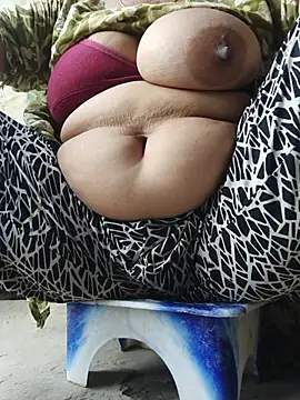 Snapshot of Your_Bhabhi69 chatting on 30, 6, 2026 Your Bhabhi69 online show from 30, 6, 2026