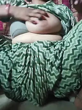 Snapshot of Your_Bhabhi69 chatting on 8, 7, 2026 Your Bhabhi69 online show from 8, 7, 2026