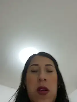 Snapshot of ELY_FE_ chatting on 9, 7, 2026 ELY FE online show from 9, 7, 2026