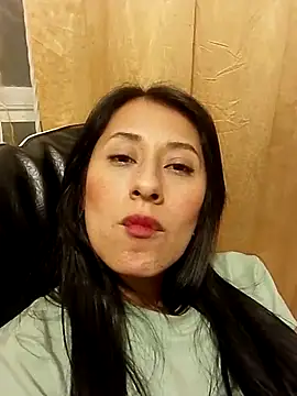 Snapshot of ELY_FE_ chatting on 15, 7, 2026 ELY FE online show from 15, 7, 2026