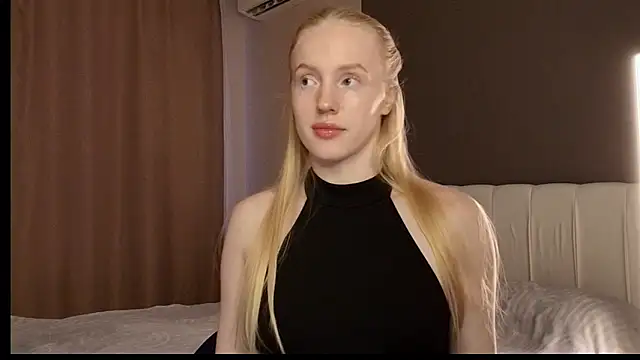 Snapshot of Miss_EliizaShy chatting on 12, 6, 2026 Miss EliizaShy online show from 12, 6, 2026