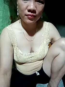 Snapshot of Eirlys-baby chatting on 3, 7, 2026 Eirlys-baby online show from 3, 7, 2026