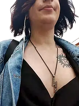 MickeQuinee online show from 14, 7, 2026