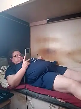 Snapshot of oksana72 chatting on 10, 9, 2025 oksana72 online show from 10, 9, 2025