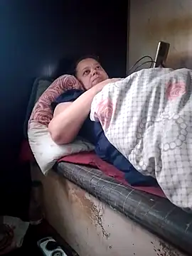 Snapshot of oksana72 chatting on 30, 9, 2025 oksana72 online show from 30, 9, 2025