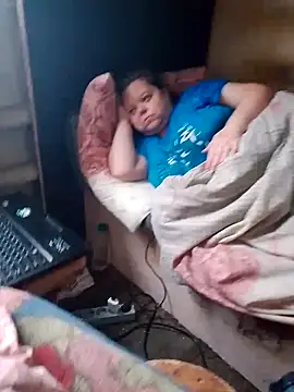 Snapshot of oksana72 chatting on 21, 10, 2025 oksana72 online show from 21, 10, 2025