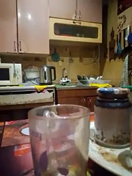 Snapshot of oksana72 chatting on 24, 10, 2025 oksana72 online show from 24, 10, 2025