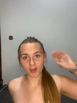 Snapshot of FlirtySophiaa chatting on 18, 6, 2026 FlirtySophiaa online show from 18, 6, 2026