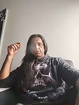 Nightcrawlers online show from 15, 6, 2026