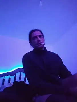 Nightcrawlers online show from 24, 6, 2026
