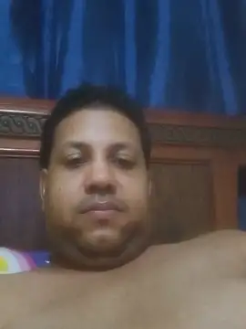 Snapshot of BustlingShirt chatting on 14, 6, 2026 BustlingShirt online show from 14, 6, 2026