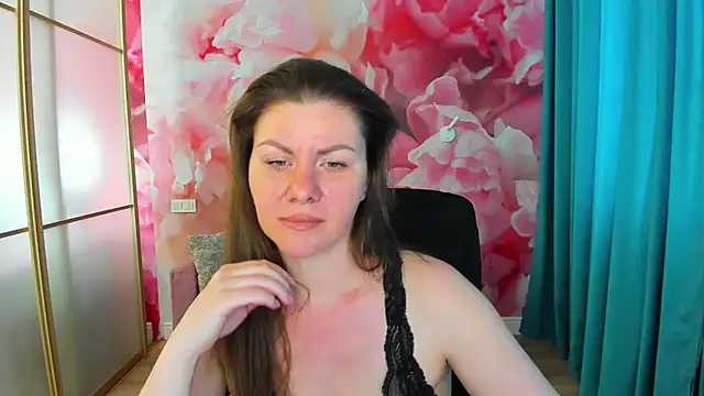 Snapshot of LunaKissesx chatting on 26, 6, 2026 LunaKissesx online show from 26, 6, 2026