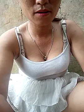 Snapshot of Hana-cum chatting on 8, 6, 2026 Hana-cum online show from 8, 6, 2026