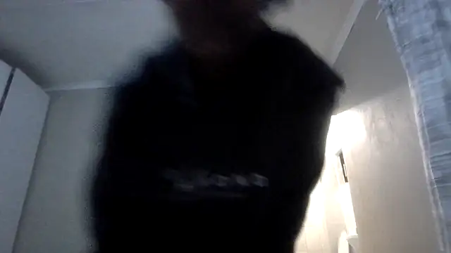 Snapshot of Lavendaxx chatting on 21, 6, 2026 Lavendaxx online show from 21, 6, 2026