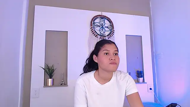 Snapshot of Kitty_Desire2 chatting on 19, 6, 2026 Kitty Desire2 online show from 19, 6, 2026