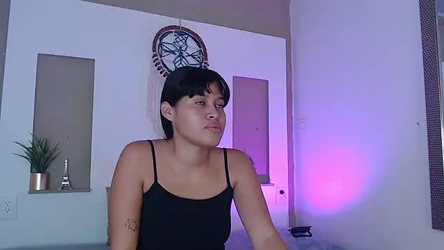 Snapshot of Kitty_Desire2 chatting on 21, 7, 2026 Kitty Desire2 online show from 21, 7, 2026