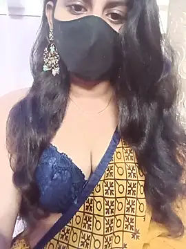 Snapshot of Clara-Lilly chatting on 20, 7, 2026 Clara-Lilly online show from 20, 7, 2026