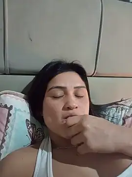 Snapshot of Milabri chatting on 14, 6, 2026 Milabri online show from 14, 6, 2026