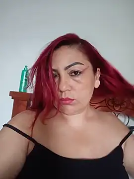 Agata Traviesa online show from 8, 6, 2026