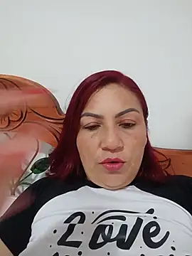 Agata Traviesa online show from 4, 7, 2026