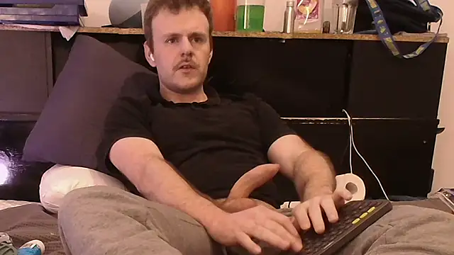 Snapshot of kinkyboipig chatting on 17, 6, 2026 kinkyboipig online show from 17, 6, 2026