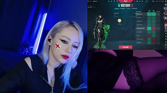 Snapshot of roxxyrowe chatting on 15, 7, 2026 roxxyrowe online show from 15, 7, 2026