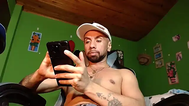 Arian Pervert online show from 15, 2, 2025