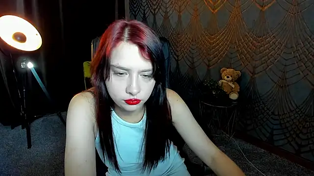 Livia Shy online show from 16, 6, 2026