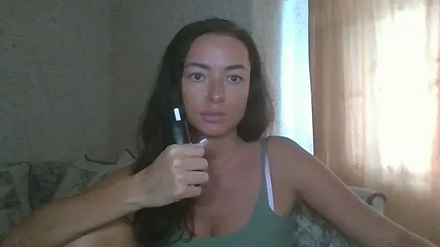 Snapshot of Mia_Salamanka chatting on 9, 7, 2026 Mia Salamanka online show from 9, 7, 2026