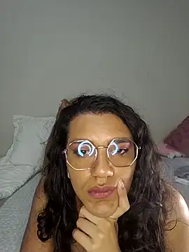 Snapshot of MorenaPycant chatting on 10, 6, 2026 MorenaPycant online show from 10, 6, 2026