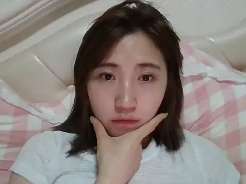 Snapshot of yiyi13 chatting on 14, 6, 2026 yiyi13 online show from 14, 6, 2026