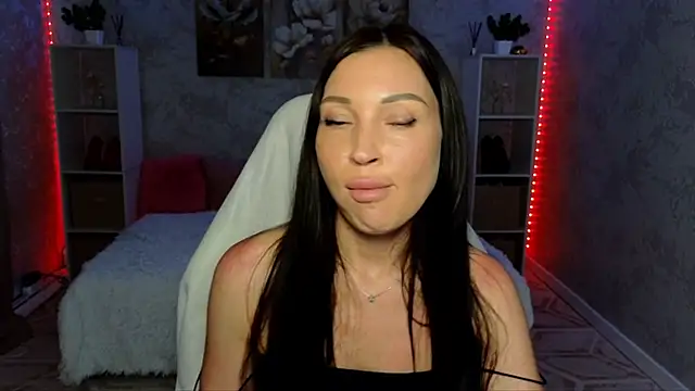 Snapshot of NikoleMills chatting on 10, 6, 2026 NikoleMills online show from 10, 6, 2026