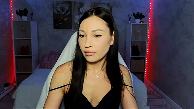 Snapshot of NikoleMills chatting on 12, 6, 2026 NikoleMills online show from 12, 6, 2026