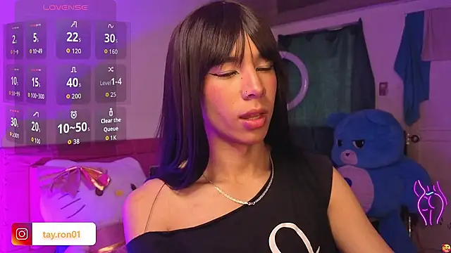 lady Tayron online show from 12, 6, 2026