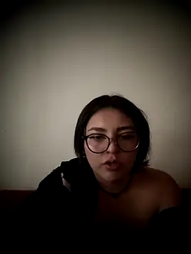 Snapshot of Aly_96 chatting on 8, 7, 2026 Aly 96 online show from 8, 7, 2026