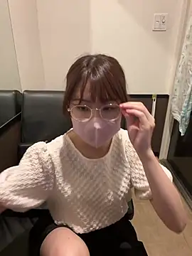 Snapshot of Sakura_Mochi38 chatting on 5, 8, 2026 Sakura Mochi38 online show from 5, 8, 2026