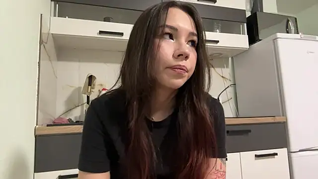 HotGirlMilla online show from 24, 6, 2026
