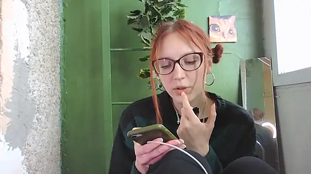 Snapshot of SamiraKrallman chatting on 15, 6, 2026 SamiraKrallman online show from 15, 6, 2026