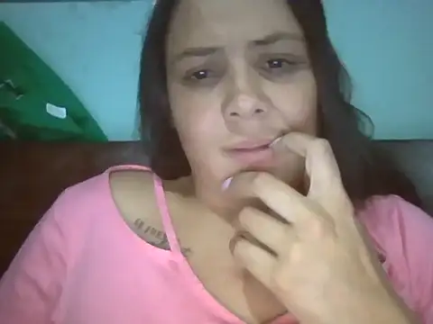 Snapshot of Arletrose_ chatting on 10, 7, 2026 Arletrose online show from 10, 7, 2026