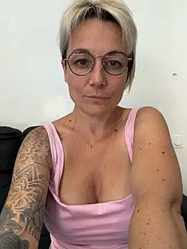 marinellaaX online show from 15, 6, 2026
