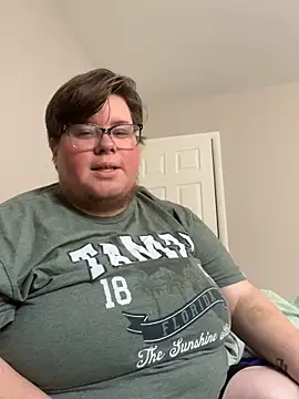 Snapshot of femboyphoenix chatting on 16, 6, 2026 femboyphoenix online show from 16, 6, 2026