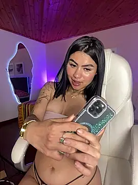 Snapshot of Mariana_pink18 chatting on 18, 6, 2026 Mariana pink18 online show from 18, 6, 2026
