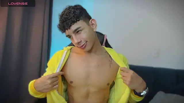 Snapshot of andy_cute22 chatting on 22, 7, 2026 andy cute22 online show from 22, 7, 2026