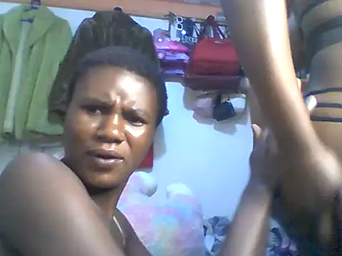 Snapshot of Ladysweetness23 chatting on 13, 6, 2026 Ladysweetness23 online show from 13, 6, 2026