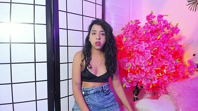 Snapshot of Ariana_Ivers_ chatting on 14, 6, 2026 Ariana Ivers online show from 14, 6, 2026