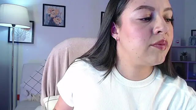 Snapshot of Cloee_dss chatting on 19, 6, 2026 Cloee dss online show from 19, 6, 2026