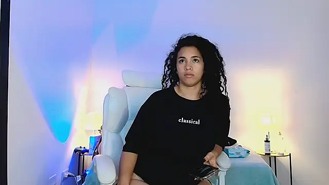 Isabella Sophia19 online show from 19, 6, 2026