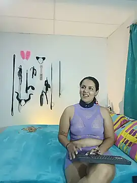 Snapshot of Zafiraluxx chatting on 13, 7, 2026 Zafiraluxx online show from 13, 7, 2026