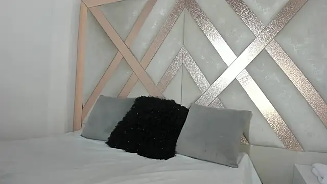 Snapshot of EvelynCarter1 chatting on 17, 6, 2026 EvelynCarter1 online show from 17, 6, 2026