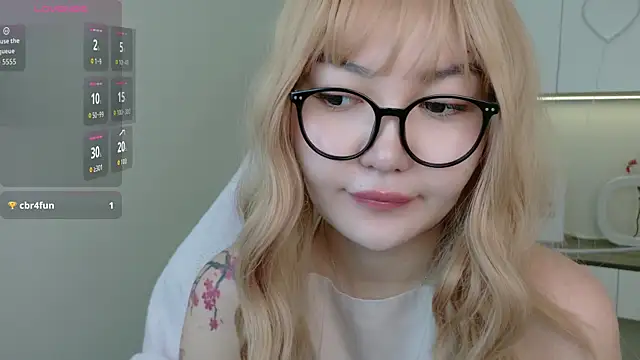 Snapshot of sakuraclover chatting on 22, 6, 2026 sakuraclover online show from 22, 6, 2026
